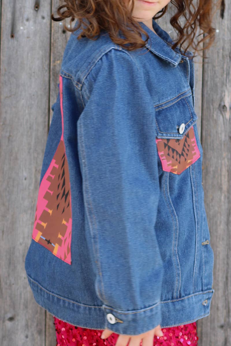 DENIM JACKET W/AZTEC PRINTED POCKET & BACK.