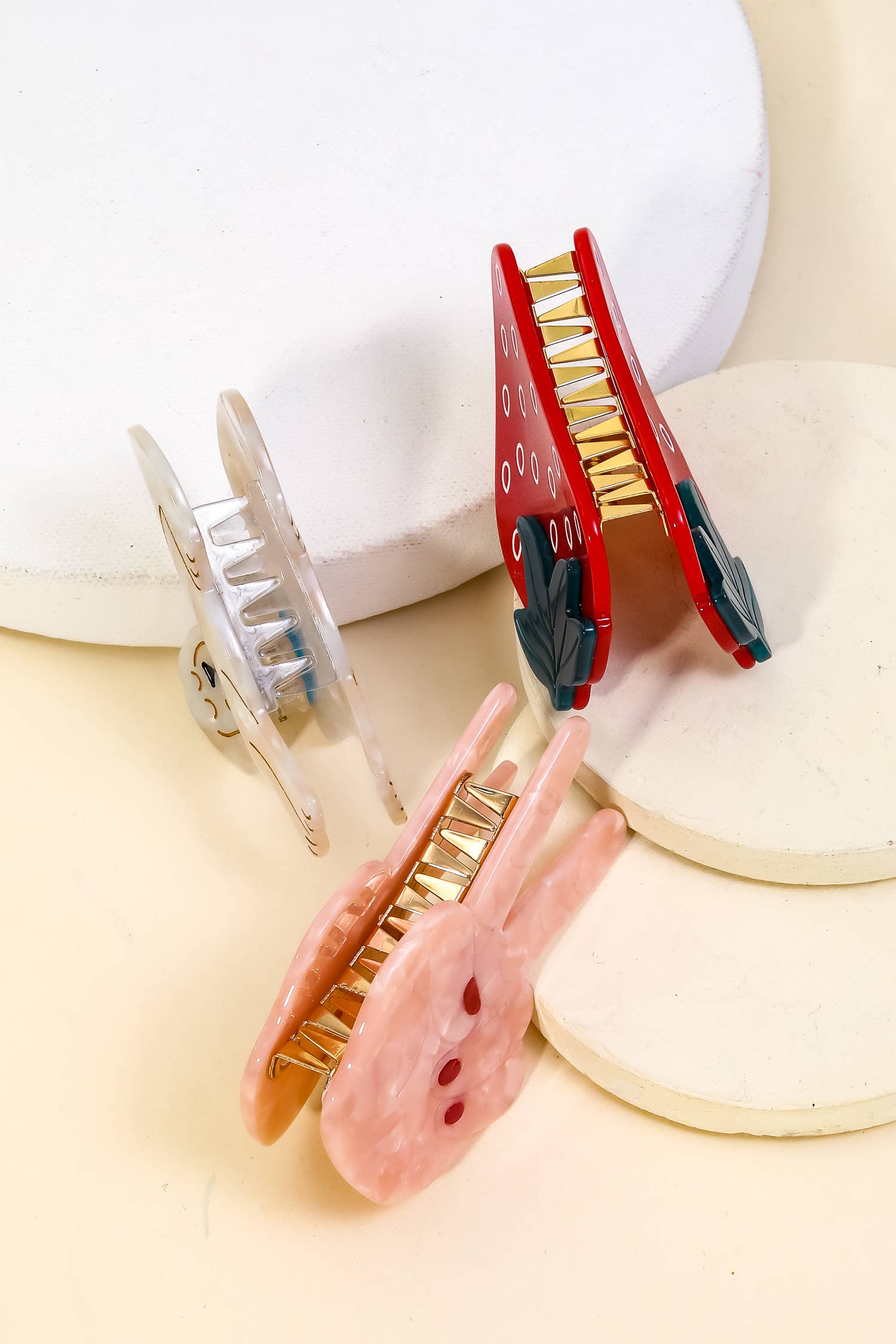 Dog Peace Strawberry Jaw Hair Clip Set