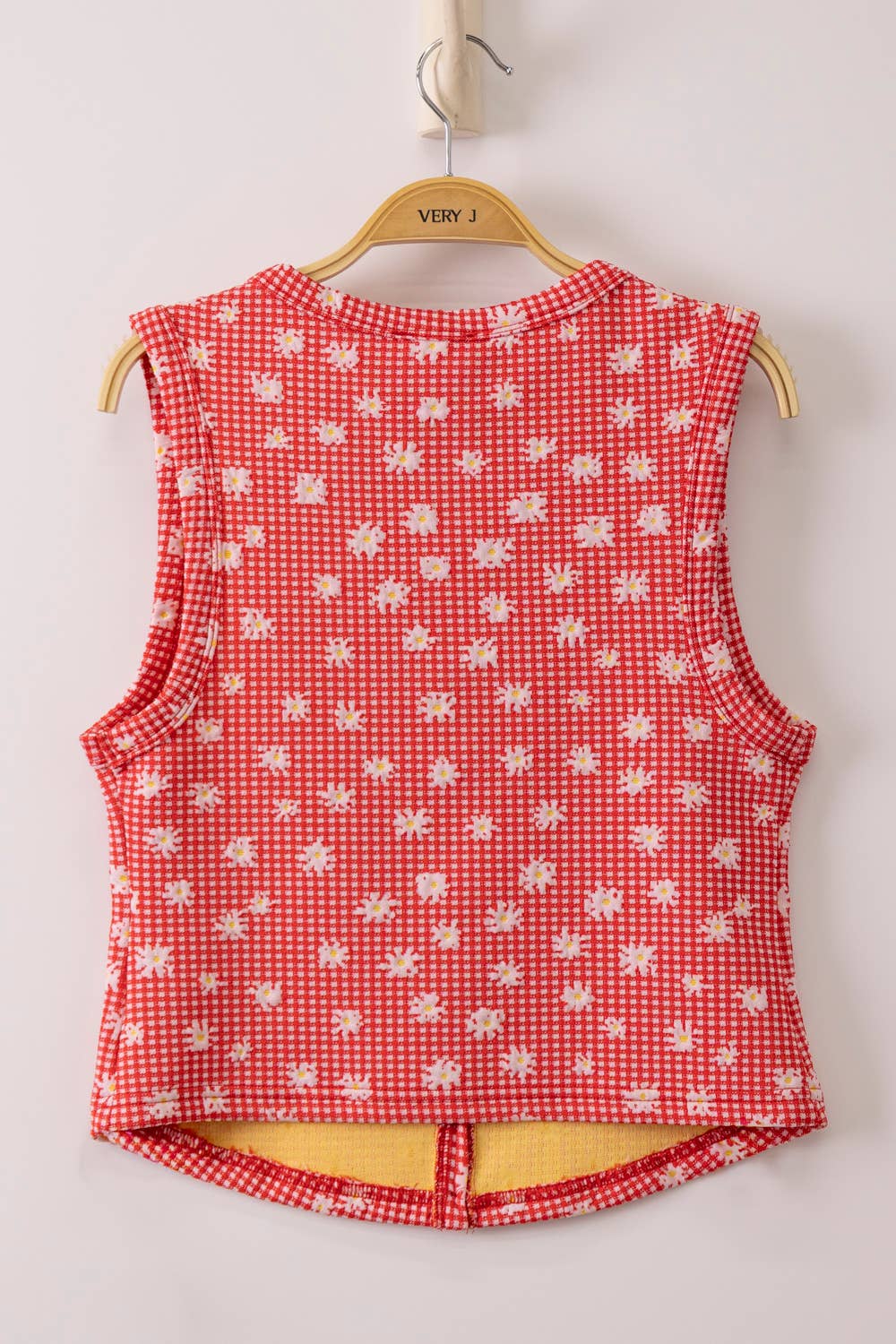 Floral Printed Sleeveless Fitted Button Down Top