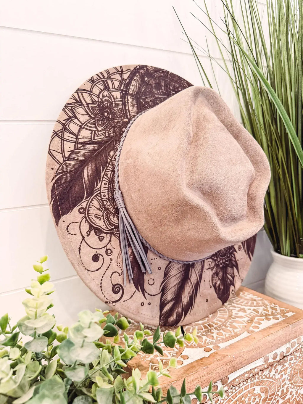 Engraved Dream Catcher Arrow Hat