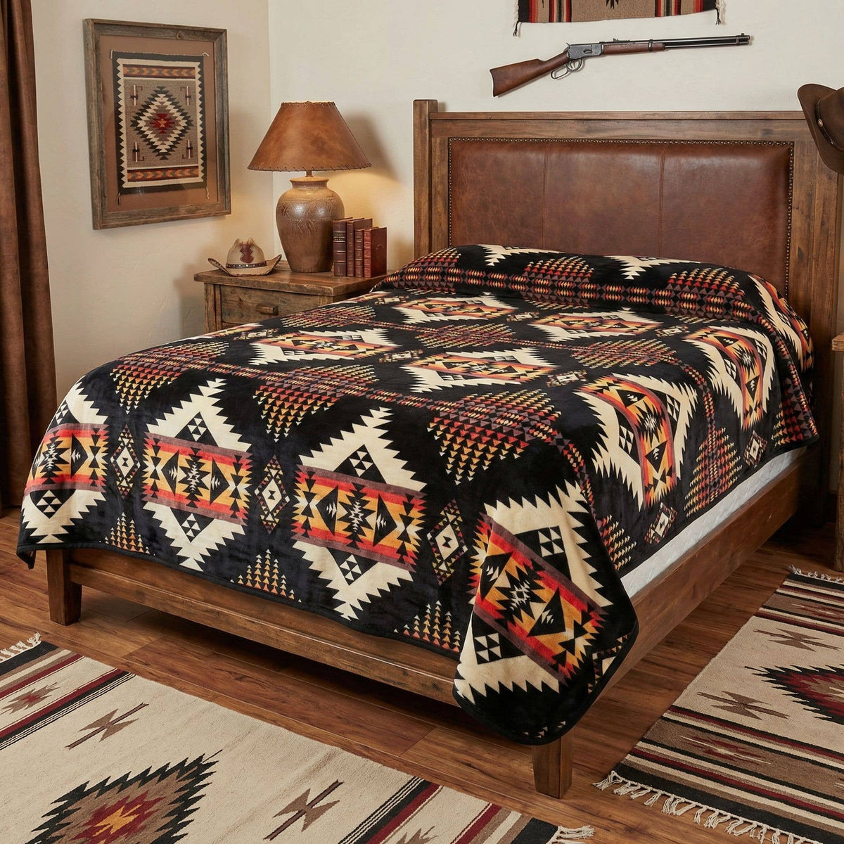 White River – Queen Reversible Flannel Fleece Blanket Black/