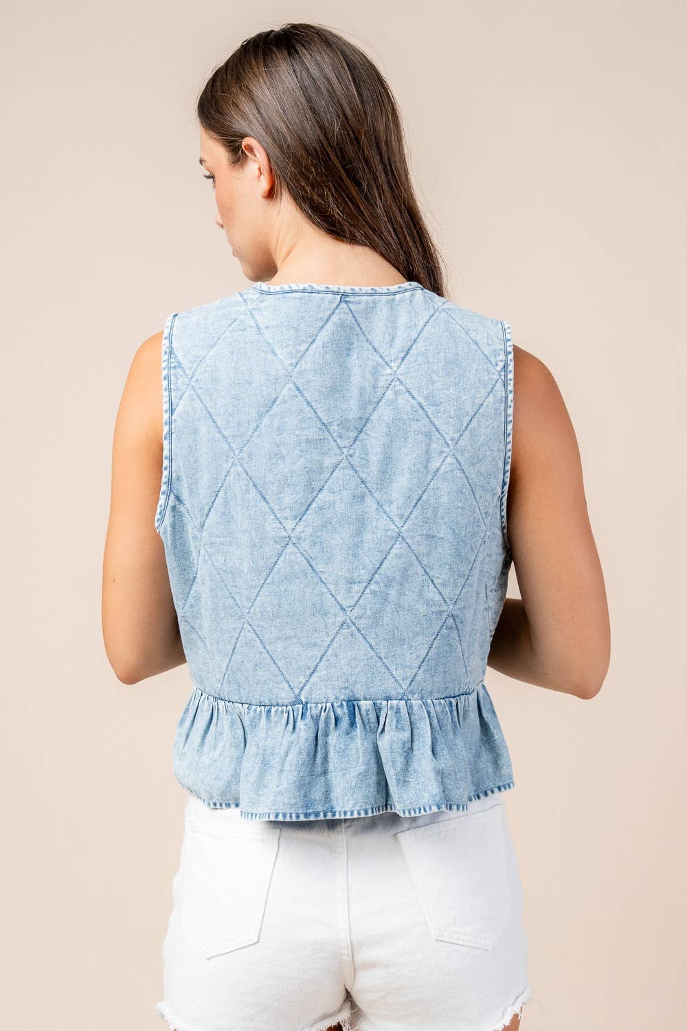 QUILT DETAILED FRONT TIE CHAMBRAY VEST