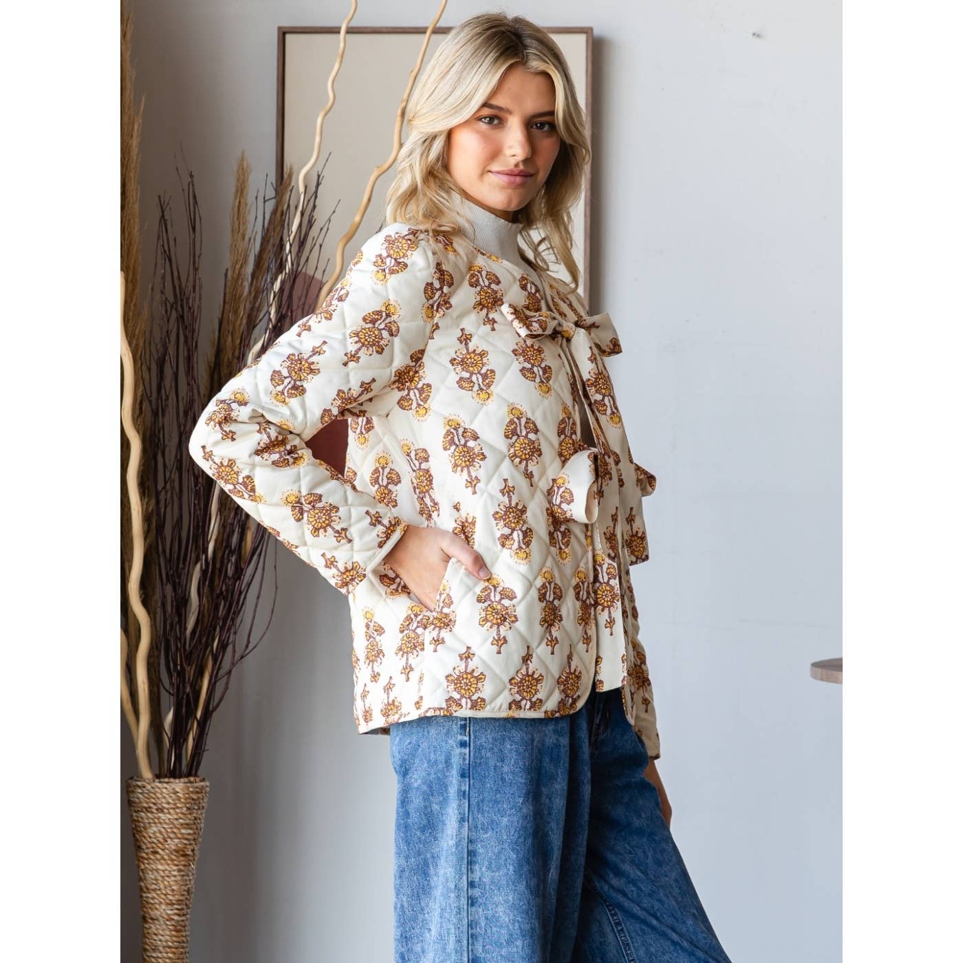 Floral Quilt Front Ribbon Jacket