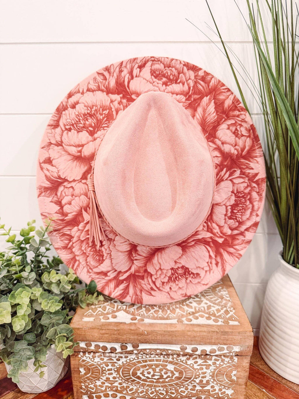 Engraved Peony Hat